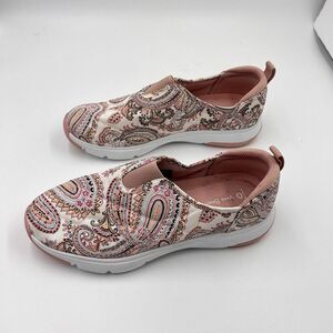 Vera Bradley Women’s Sand Paisley 2 Mile Slip On Shoe Size: 8US 39EU 6UK